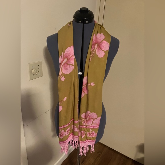 Touch of Hawaii Beige with Pink Hibiscus Scarf - Picture 1 of 7